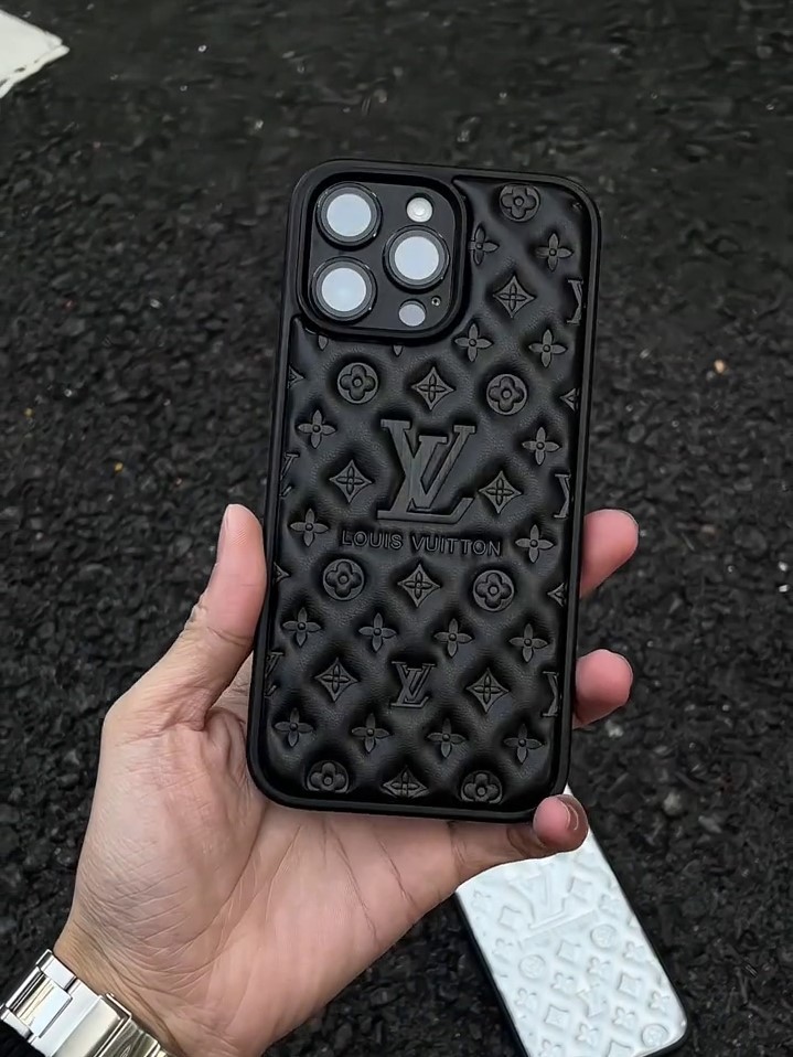 路易威登電鍍壓印皮紋磨砂手機殼